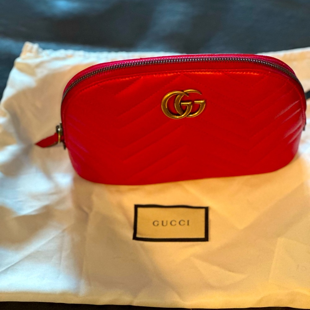 Gucci GG Marmont Cosmetic Bag